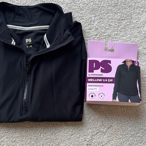 Bundle of Black and Gray Women's Pants & New black 1/4 Zip Top - Picture 13 of 16